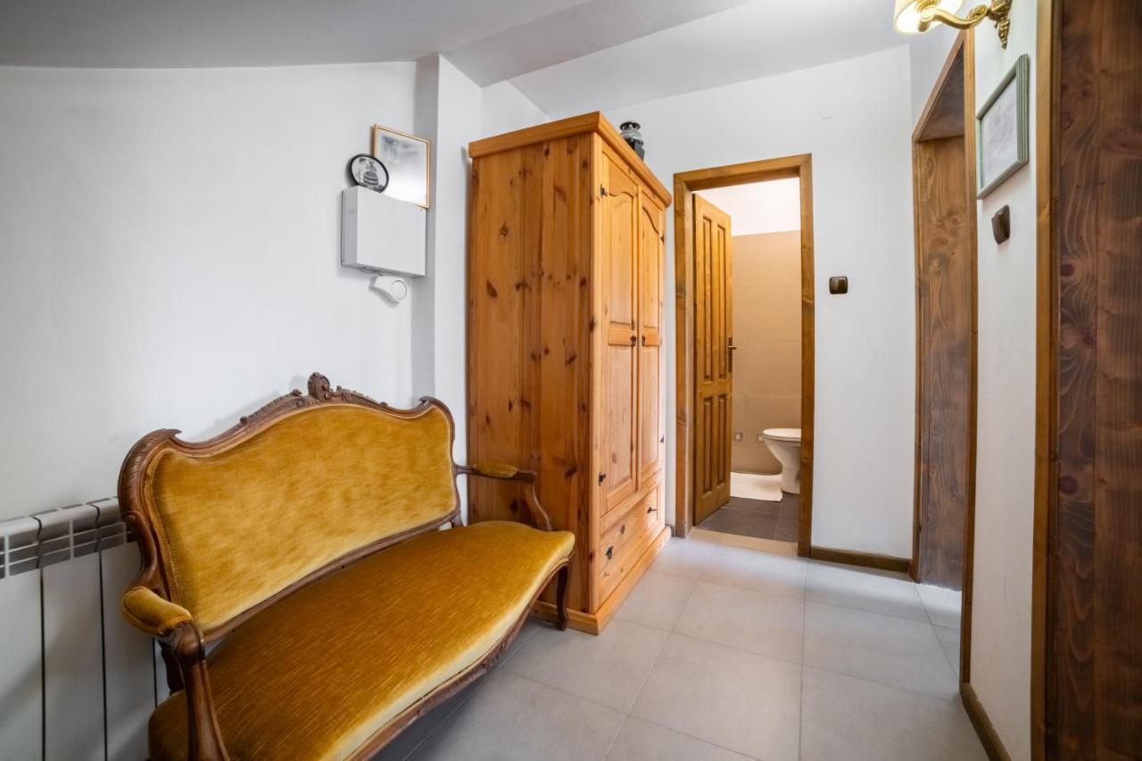 Four Riders Guest House Veliko Tŭrnovo Exterior foto